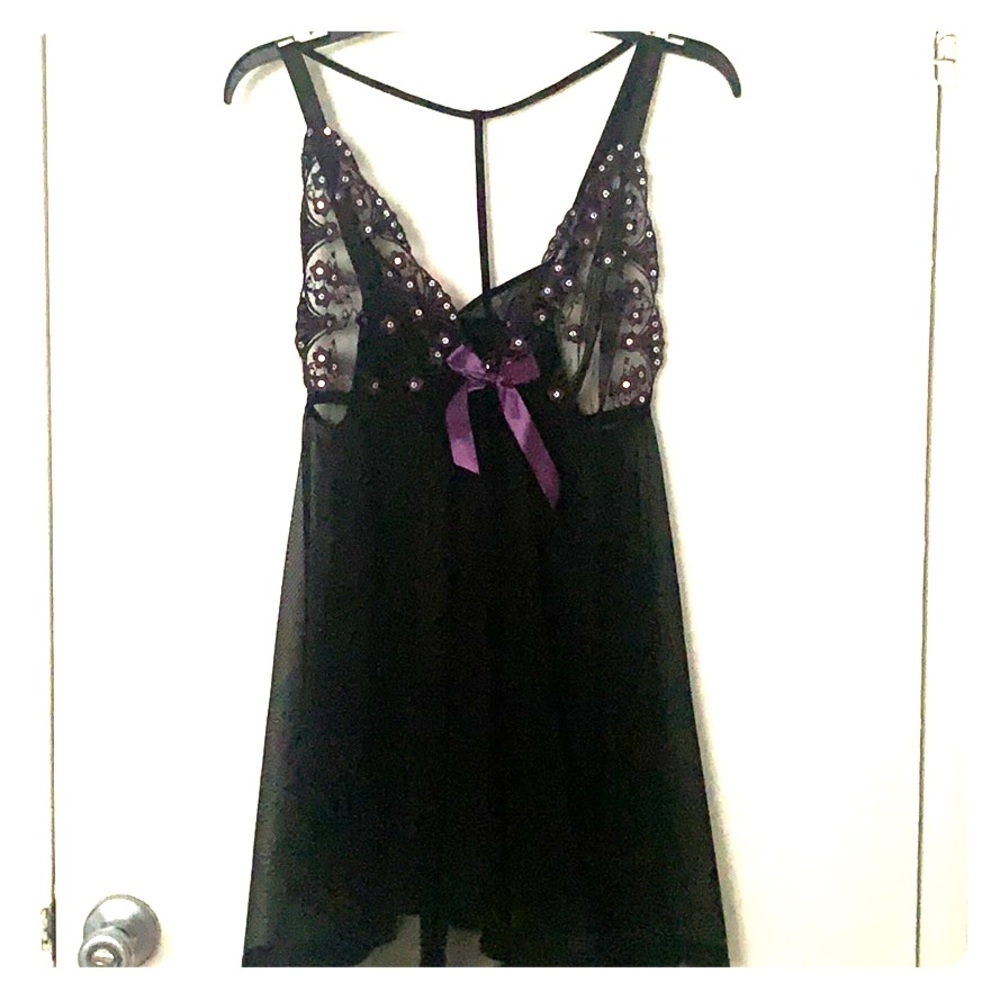 Lingerie (Pretty little thing)